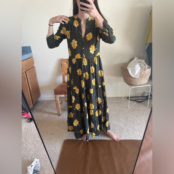 MADEWELL Button Front Longsleeve Maxi Dress in Fall Flowers- Green and Yellow - Picture 5 of 8